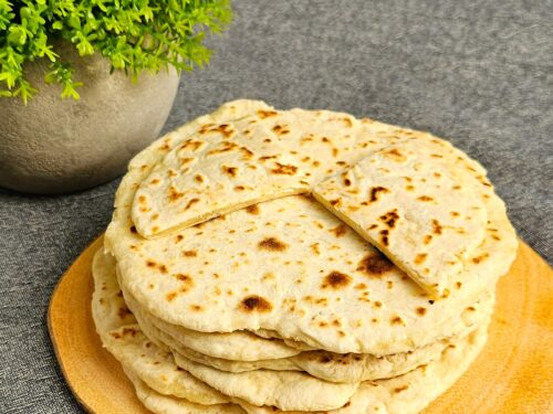 Quick flatbreads – thin and round, perfect for wraps and sandwiches.